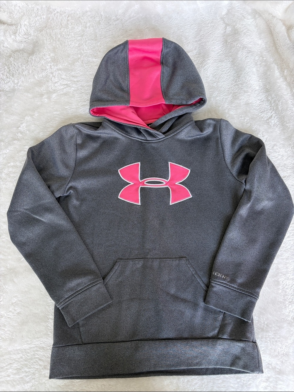 Under Armour Gray Youth Hoodie with Pink Logo and Lining | Size Youth Medium